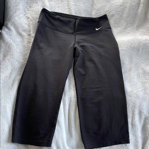 Nike DRI-FIT black quarter length pants